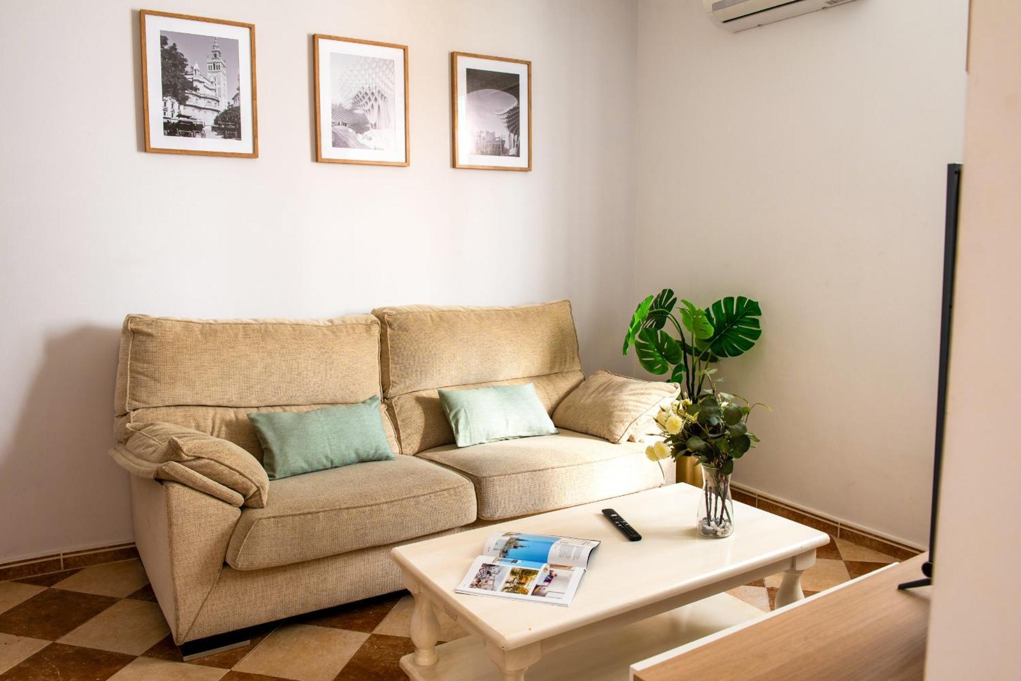 Echo Suites Nervion Seville Exterior photo